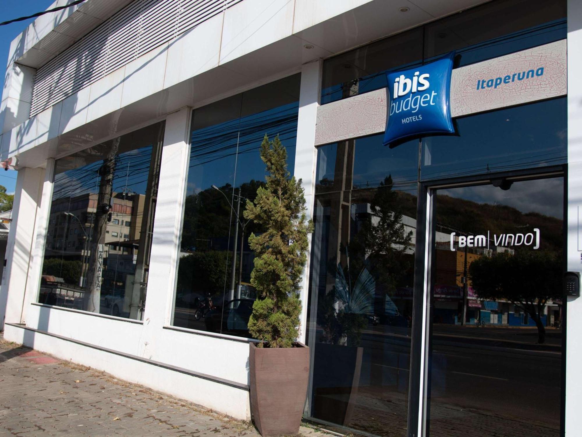Ibis Budget Itaperuna Exterior foto